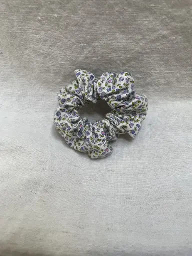 chouchou petites fleurs violettes